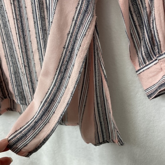 Tea Rose Women’s Pink & Grey Striped Tunic Top Sz Large - Picture 7 of 12